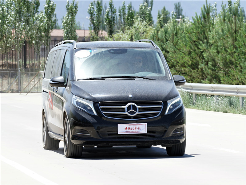 福建奔驰 V260L
