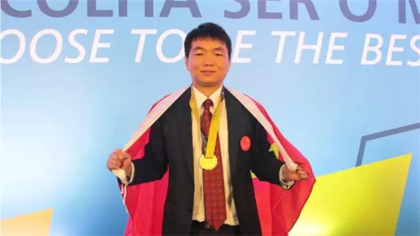 杨金龙