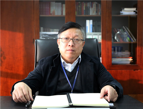 谈民强:换电电池规格亟需标准化