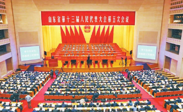 推动经济增长多面手 地方两会有本汽车账