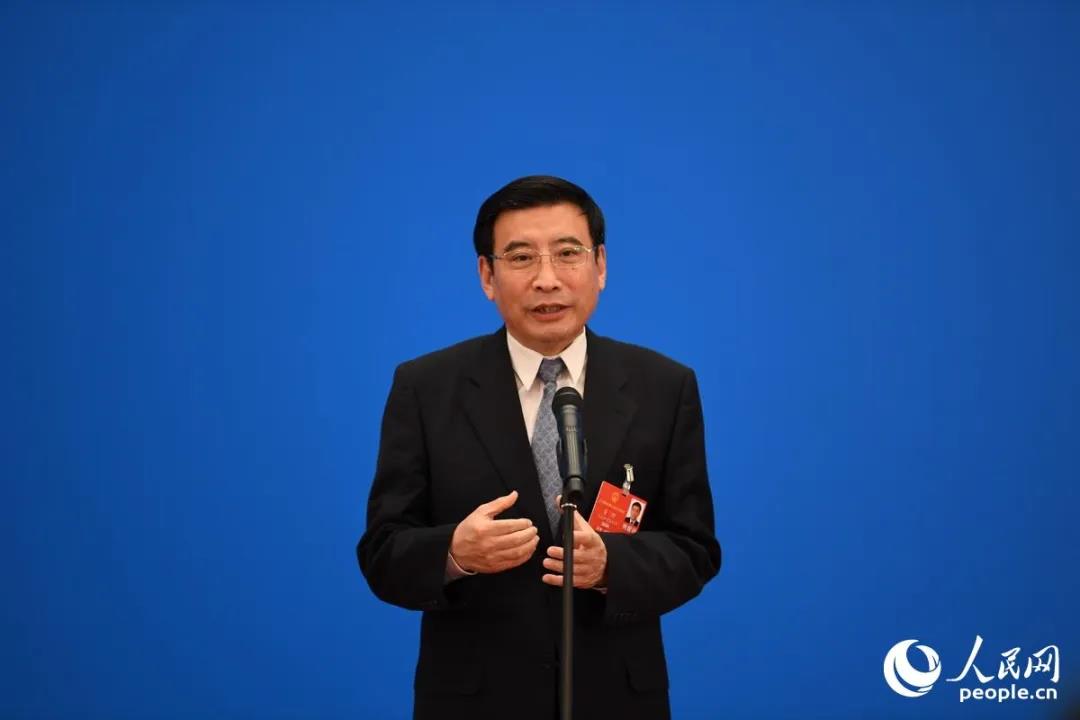 2020全国两会 || “部长通道”再开启!苗圩:放开代工、鼓励换电、推动5G应用