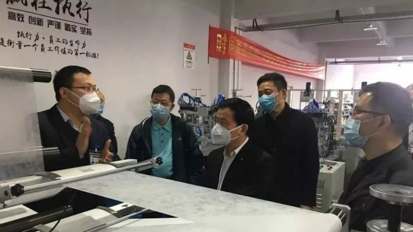 标题