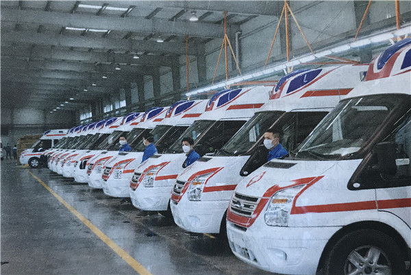 江铃捐赠10辆负压救护车