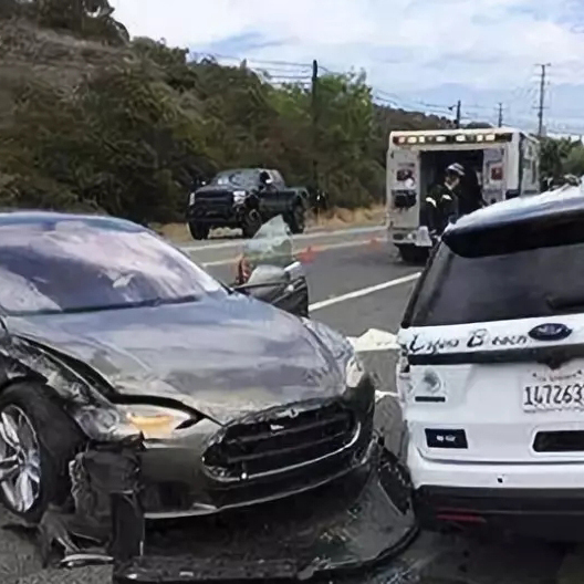 又撞了!海外建厂受阻!Model 3难产!特斯拉感到一阵寒意……
