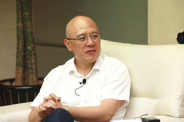 “执着”的严鉴铂