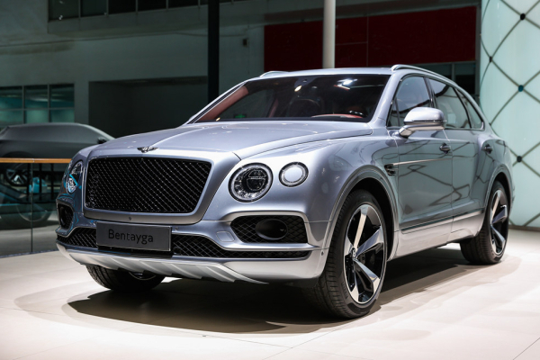 添越Bentayga V8领衔 宾利汽车携重磅车型亮相2018年北京国际车展