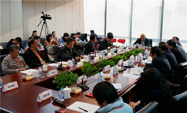 行业大咖共话改革开放40周年汽车强国的挑战与使命