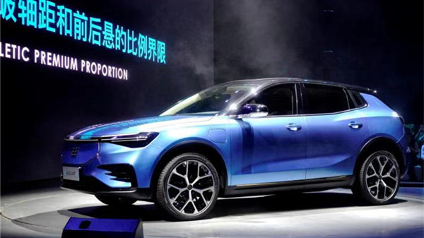 定名“天际” ENOVATE首款车型ME7亮相