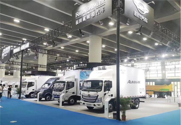 实力斩获“2021中国年度卡车” 福田汽车羊城亮剑 多款新品重磅发布