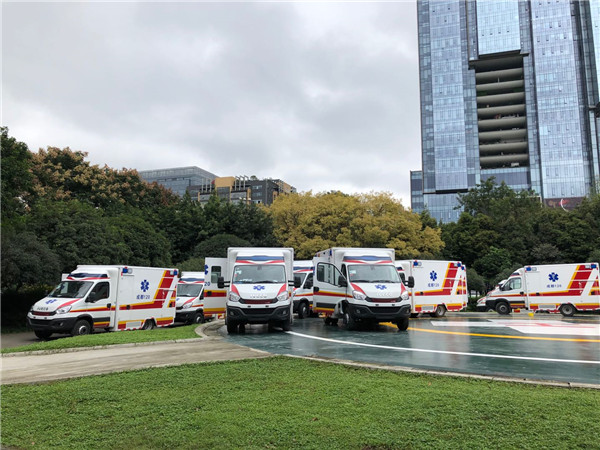 已交车!100辆依维柯欧胜方舱救护车为成都大运会保驾护航