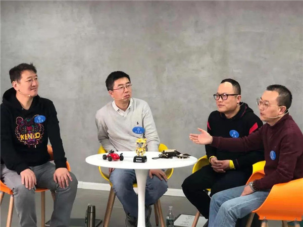 直播卖车、盲盒经济、用户场景……to C新玩法,车企“脑洞大开”了吗?