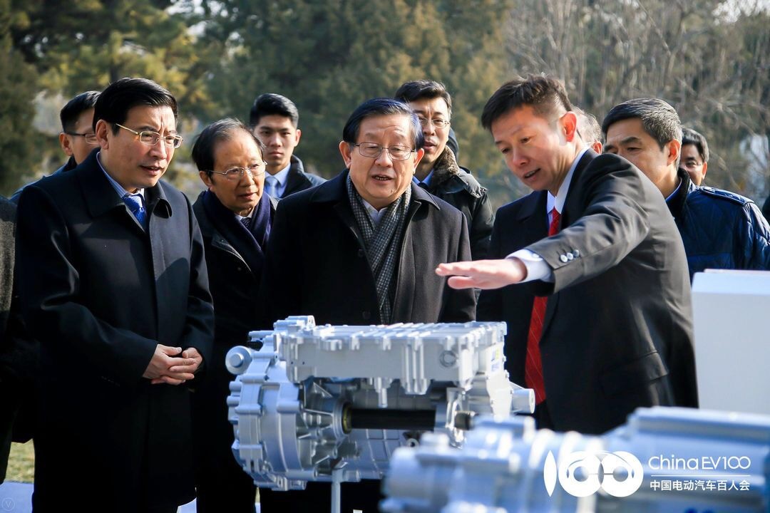 行业首发!精进电动深度集成“三合一”电驱动系统亮相钓鱼台