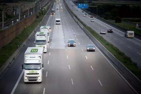 多路资本加快布局 货运无人驾驶或率先大规模商用