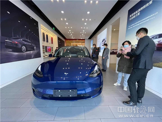 因触摸显示屏安全隐患 特斯拉遭德国调查