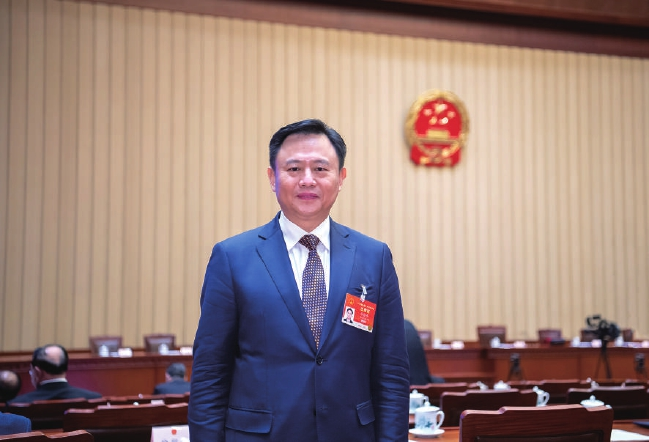 全国人大代表,中国一汽董事长、党委书记徐留平:洞悉本质、创新突破,实现自主品牌高质量跃迁成长